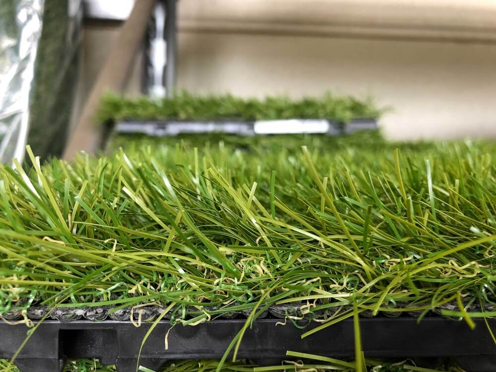 人工芝　　引取限定 0326161820_5e7c573cbe64b.jpg